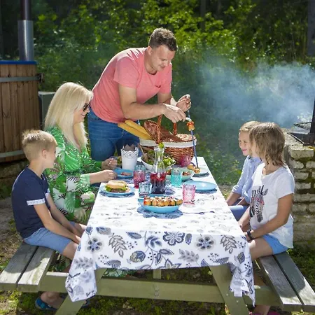 Valkla Puhkekeskuse Saunamaja Lodge