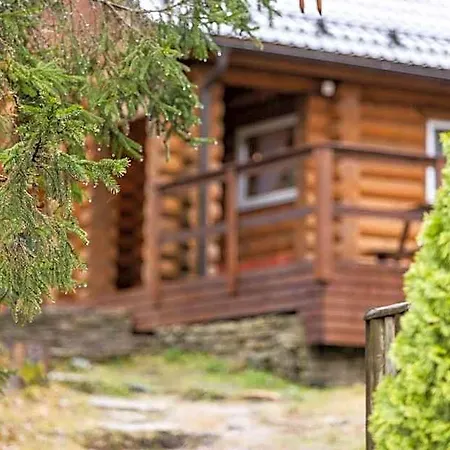 Alojamento de Turismo Selvagem Valkla Puhkekeskuse Saunamaja *
