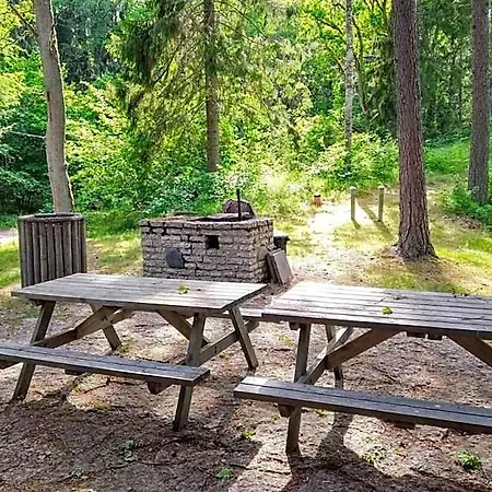 Alojamento de Turismo Selvagem Valkla Puhkekeskuse Saunamaja